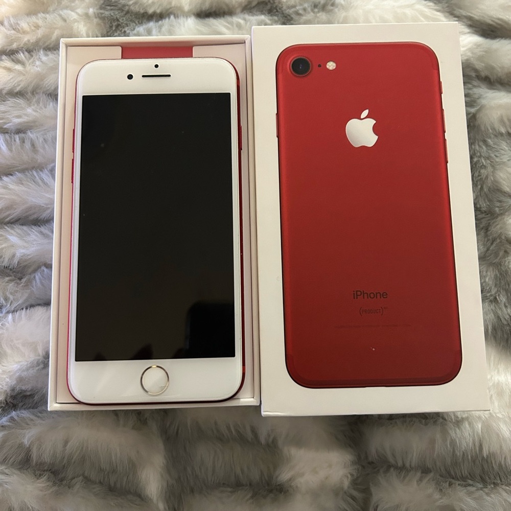 Apple iPhone 7 - Red (Comes with box)
